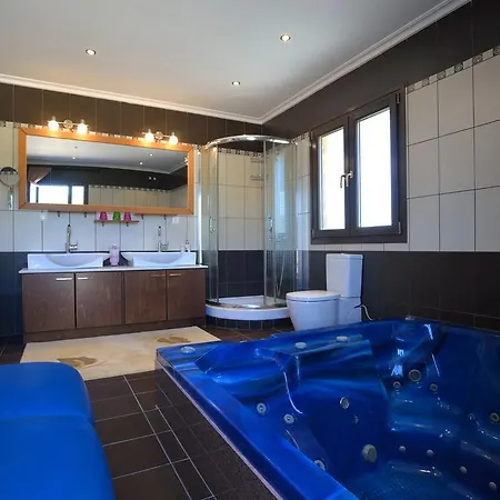 Sultana Villa *